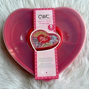 Heart-Shaped Snackle Box NWT